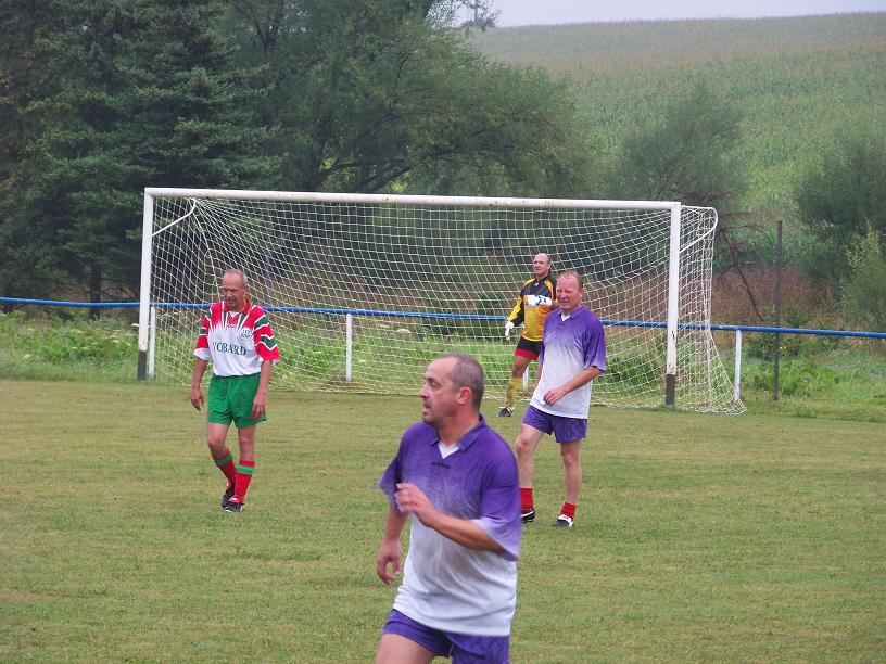 Old boys LM verzus old boys Ploštín (4).jpg